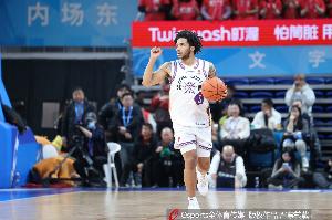 76人和小尼尔森签下Exhibit 10合同 他的父亲是球队运营副总裁