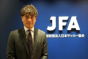 日本足协启动年轻裁判培养计划,聘请英超名哨莱利担任总监