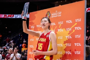 赵探长:中国女篮最佳球员基本就是韩旭&杨舒予轮流拿 今天是韩旭