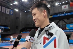 周鹏:我也希望长久一点 但这差不多是最后一个赛季
