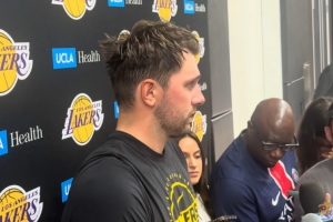 劲球直播_足球赛事直播_篮球赛事直播_NBA|CBA|英超直播